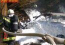 Oö: Pkw-Vollbrand mit Schaum rasch gelöscht