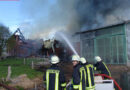 Deutschland: Bauernhof durch Feuer vernichtet