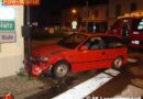 Nö: Fahrzeug krachte in der Nähe des Feuerwehrhauses gegen eine Mauer