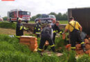 Oö: Lkw-Unfall auf der B1 in Schlatt -> Anhänger umgestürzt