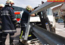 Nö: Kastenwagen in Gloggnitz gegen Leitschiene geprallt