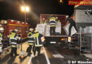 D: Lastwagen verliert in München Waschmaschinen