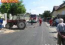 Nö: Traktor bei Unfall mit Pkw umgestürzt