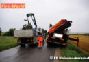 Nö: Lkw bleibt in nassem Bankett stecken