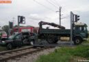 Bgld: Pkw-Lenker nach Unfall mit Zug im Wrack eingeklemmt