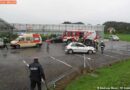 Stmk: Fahrzeug schleudert auf einen Parkplatz