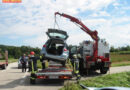 Oö: Schwerer Verkehrsunfall -> zwei Fahrzeuge landen in Maisfeld