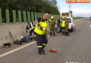 Nö: Pkw touchiert nach Schleudern Betonmittelleitschiene -> Utzenlaa