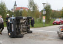 Oö: Jeep bei Unfall in Alkoven von Pkw aufgegabelt