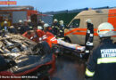 Nö: Menschenrettung nach Verkehrsunfall auf der A21 bei Sparbach