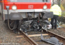 Deutschland: Pkw bei Zusammenstoß unter Zug -> 1 Todesopfer