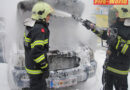 Nö: Motorraum-Brand an Pkw auf Raststation an der A2 bei Wr. Neustadt