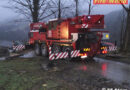 Oö: Holztransporter in Reichraming umgestürzt