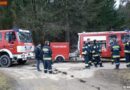 Ktn: Feuerwehr legt Wasserleitung zur Versorgung der Bevölkerung