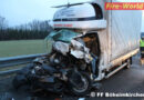 Nö: Mit Transporter auf Lkw aufgefahren -> Lenker eingeklemmt und getötet