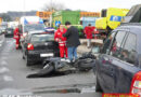 Oö: Auffahrunfall mit zwei Pkw und einem Motorrad in Attnang-Puchheim