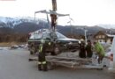 Oö: Zwei Pkw bei Zufahrt zu Baumarkt verunfallt