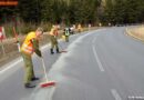 Oö: Massive Ölspur auf der B126 -> Einsatz für vier Feuerwehren