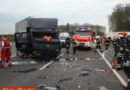 Oö: Personenrettung nach Lkw-Unfall in Leonding