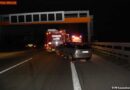 Nö: Motorhaube öffnet sich während der Fahrt -> Pkw verunfallt