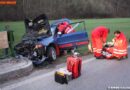 Nö: Fahrzeug prallt gegen ein Brückengeländer