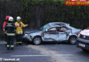 Oö: Lenkerin nach Verkehrsunfall in Pkw eingeschlossen