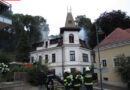 Nö: Dachstuhl eines Wohnhauses in Königsbrunn in Vollbrand