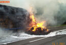 Oö: Lkw-Anhänger mit Stroh auf der A8 bei Pichl in Flammen