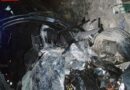 Nö: Pkw prallt gegen Wartehaus -> Zwei Personen eingeklemmt