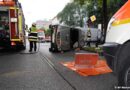 D: Pkw bei Unfall auf die Seite gekippt