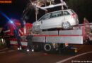 Nö: Pkw rammt ein Straßenschild und eine Laterne