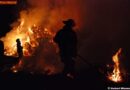 Nö: Vollbrand von 700 Strohballen neben der A2