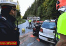 Stmk: Biker in Kurve aus- und unter Pkw gerutscht
