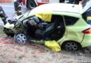 Bgld: Fahrer nach Unfall von Feuerwehr aus Fahrzeug gerettet