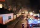 Nö: Leerstehendes Wohnhaus in Vollbrand