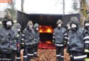 Stmk: Die Flammen lodern über die Köpfe hinweg…