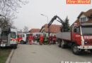 Nö: Patient mittels Feuerwehrkran gerettet / Türöffnung in Grafenwörth