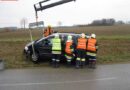 Nö: Zwei Pkw verunfallen in einer scharfen Kurve