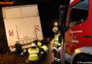 Nö: Morgendliche Lkw Bergung nach Verkehrsunfall