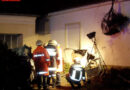 Nö: Auto kracht in Wohngebäude in Obritz -> Lenker getötet
