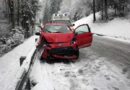 Oö: Pkw kollidiert mit einem Kastenwagen -> Ein Verletzter