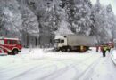 Sbg: Lkw kommt nach Unfall von der Fahrbahn ab