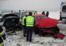 Nö: Pkw prallt frontal in Rotkreuz-Fahrzeug