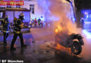 Bayern: Pkw-Brand in der Tankstelle & brennendes Motorrad in München