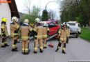 Oö: Fahrzeug landet  nach Unfall im Vorgarten