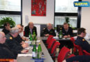 Nö: Bezirks-Feuerwehrkommandanten bei Notruf 144 Leitstelle zu Gast