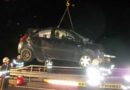 Oö: Pkw droht von einer Brücke abzustürzen