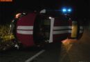 Oö: Fahrzeug kippt bei Unfall zur Seite -> Insassen unverletzt