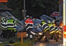 D: Pkw mittels Leiterhebel auf die Reifen gestellt