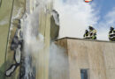 Bayern: Dachstuhl von Bürogebäude in Brand
